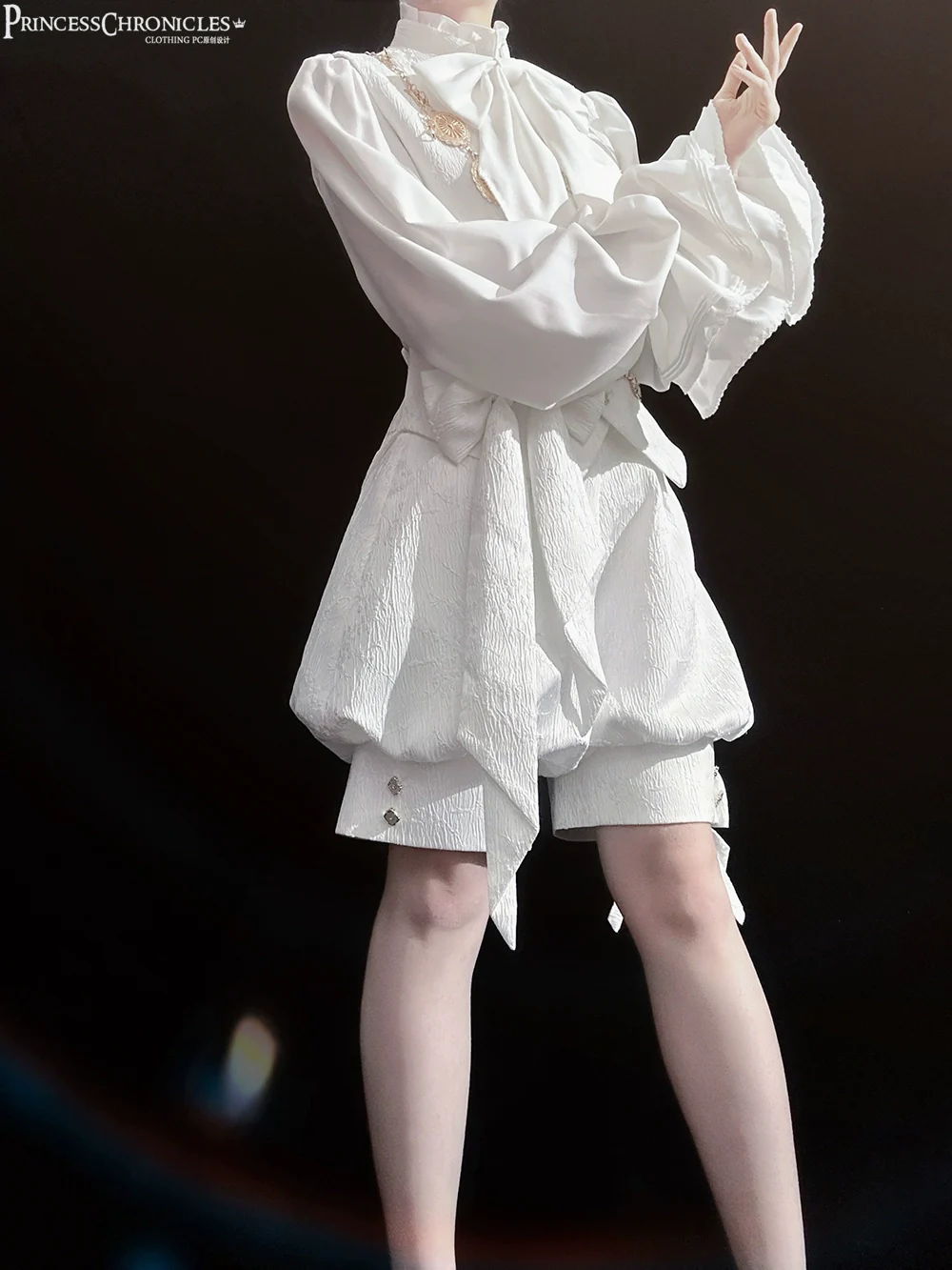 Rabbit Hunting White Moonlight - Retro Ouji Lolita White Vest - Image 12