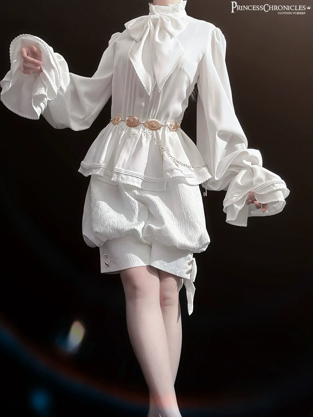 Rabbit Hunting White Moonlight - Retro Ouji Lolita White Vest - Image 4