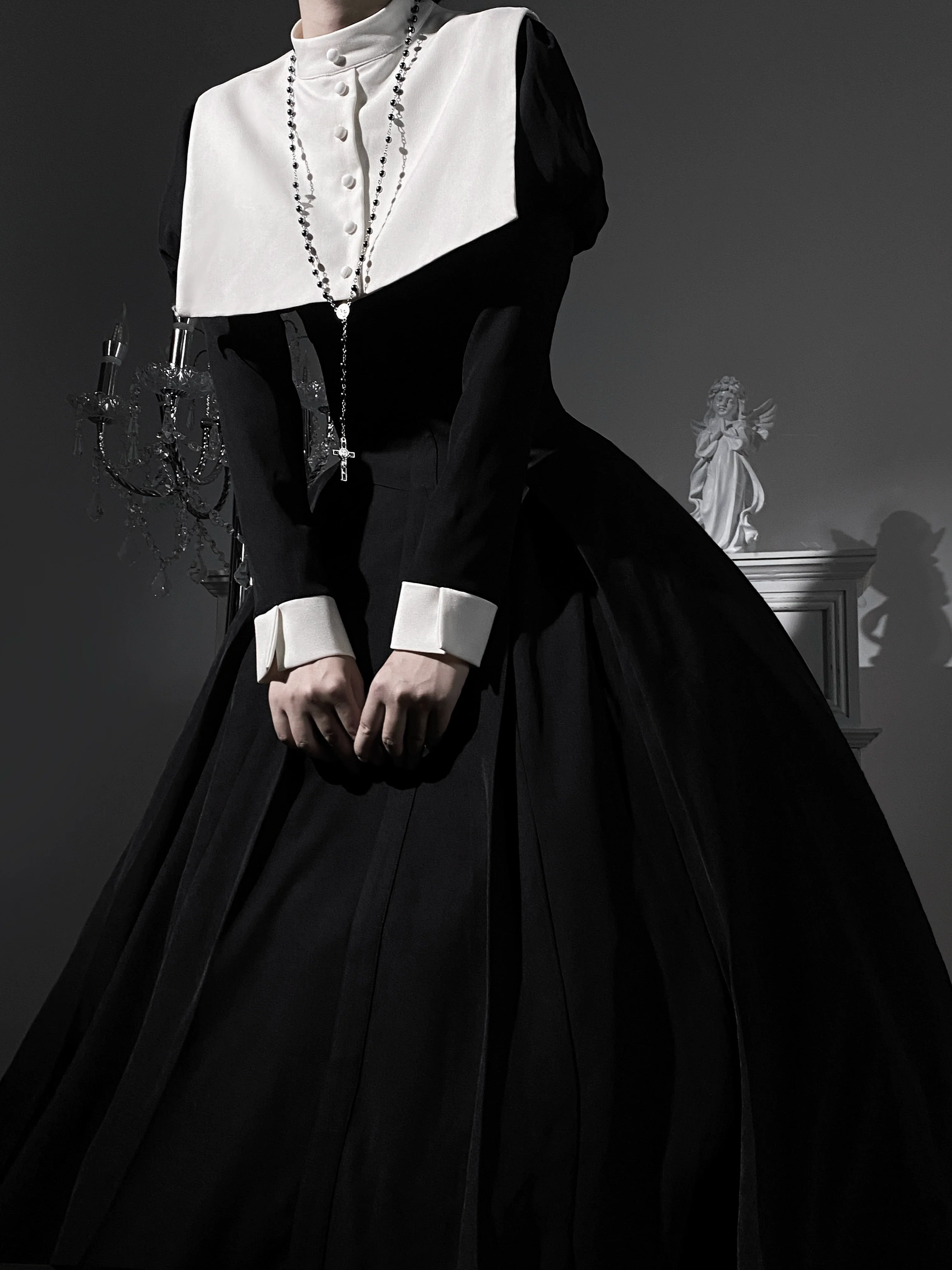 Divine Chastiser - Streamlined Gothic Lolita OP, Juliet Sleeves - Image 4