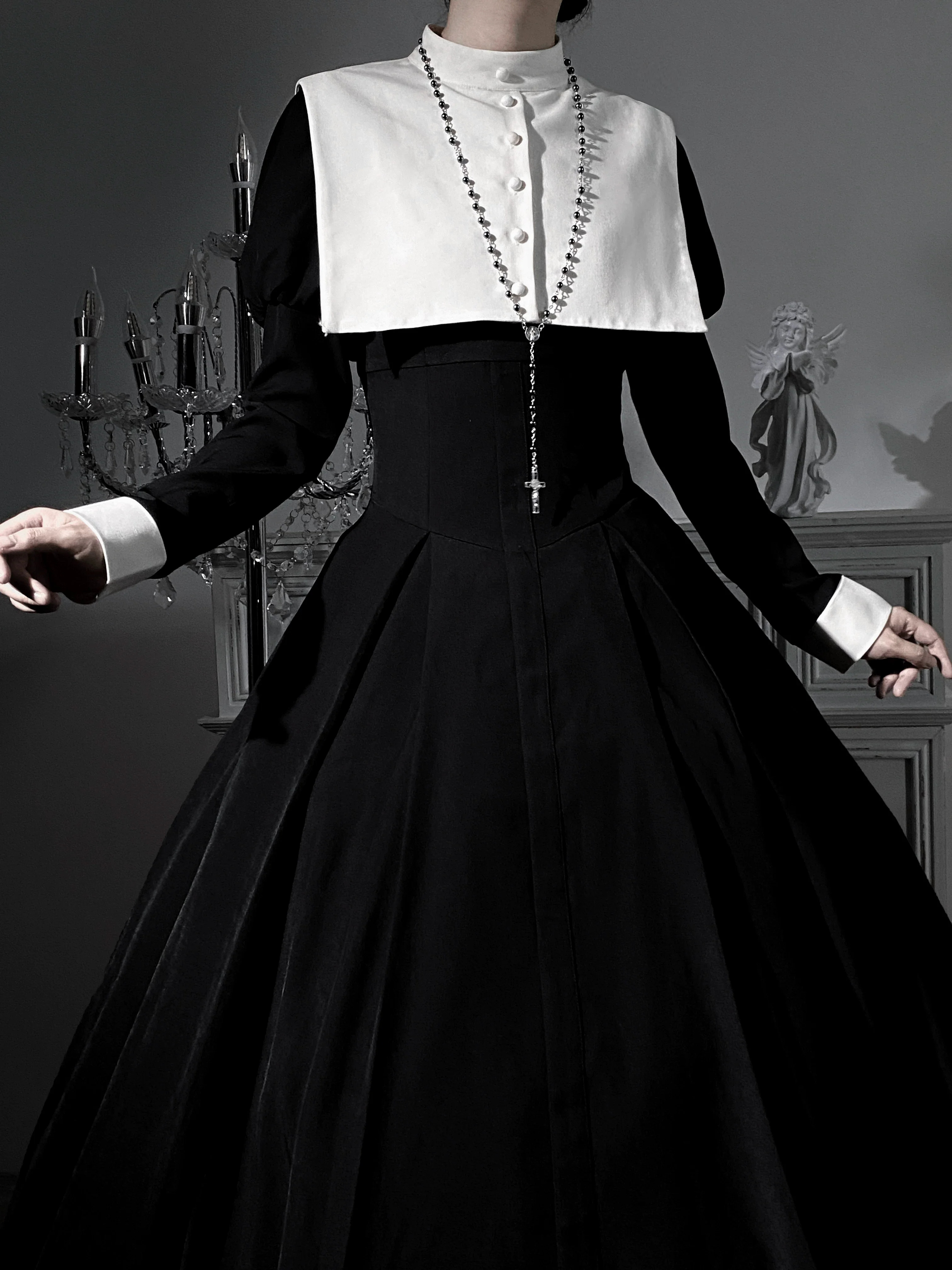 Divine Chastiser - Streamlined Gothic Lolita OP, Juliet Sleeves - Image 5