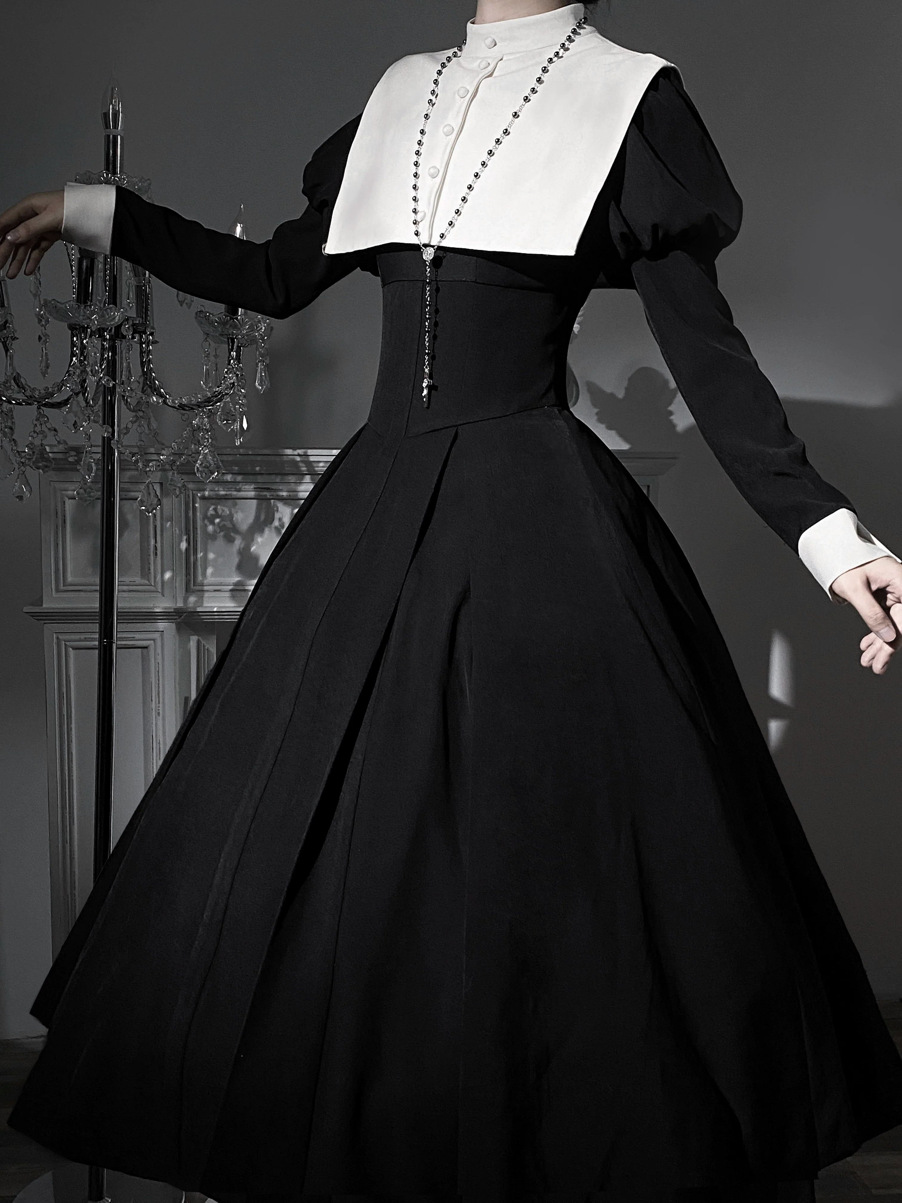 Divine Chastiser - Streamlined Gothic Lolita OP, Juliet Sleeves - Image 6