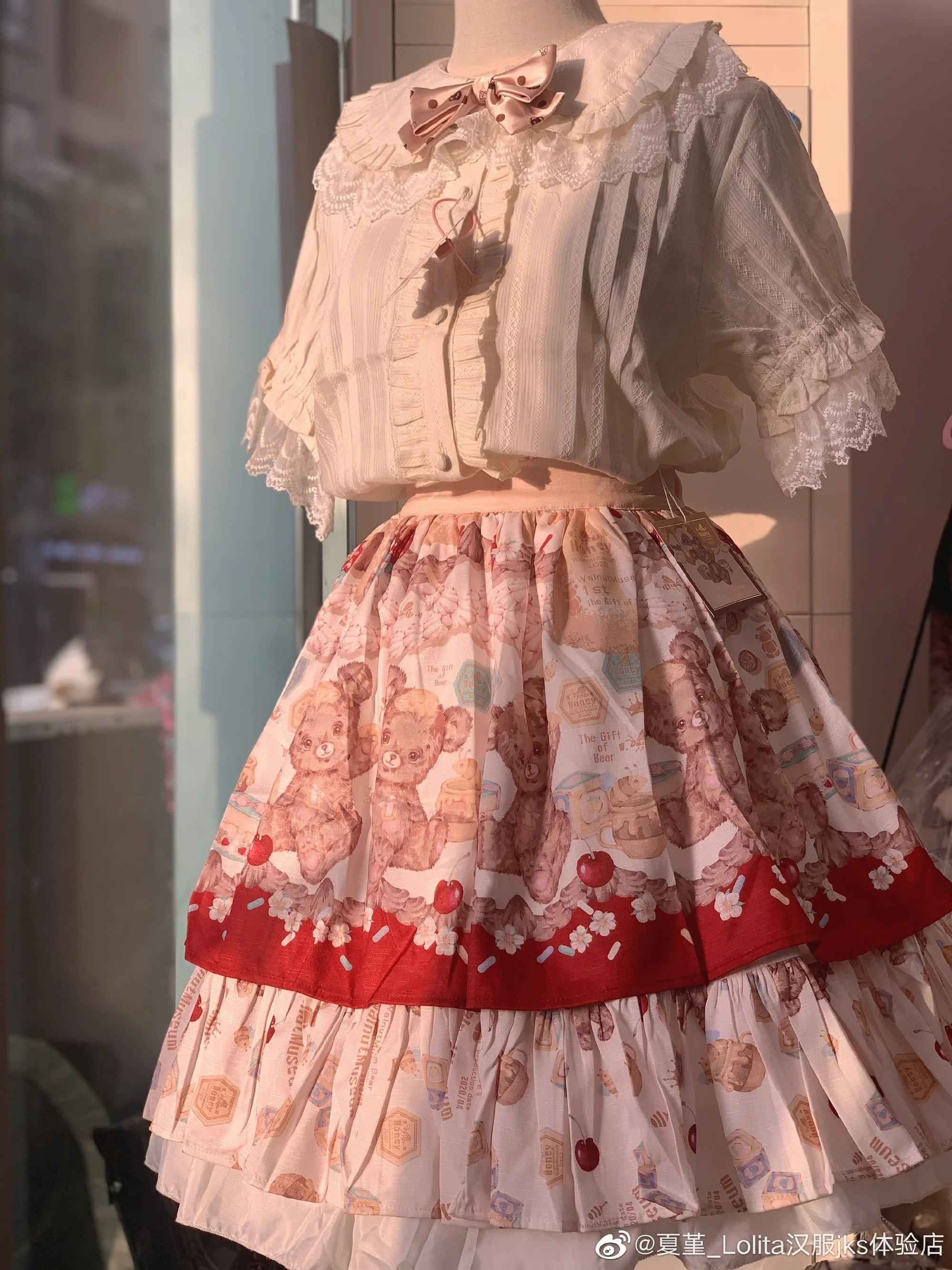Sweet Lolita Golilla Short Sleeve Shirt - Image 11