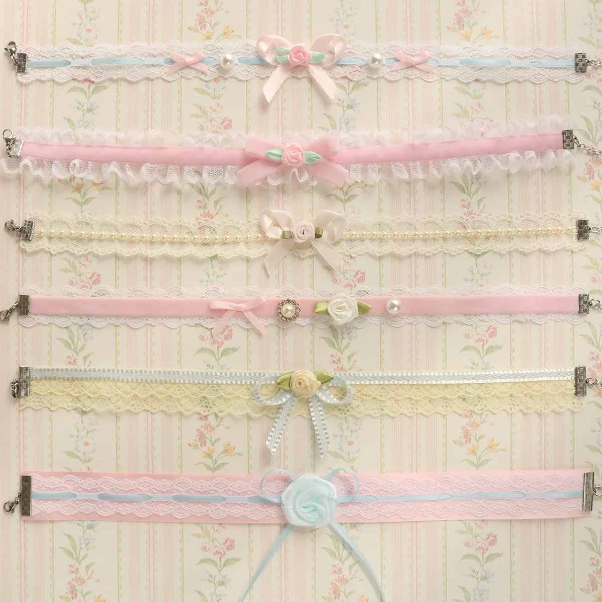 Creamy Bubbles - Sweet Lolita Choker Vintage Lace Rose Handmade Necklace