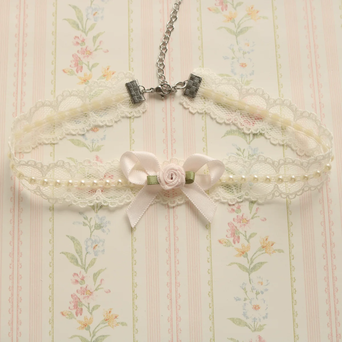 Creamy Bubbles - Sweet Lolita Choker Vintage Lace Rose Handmade Necklace - Image 10