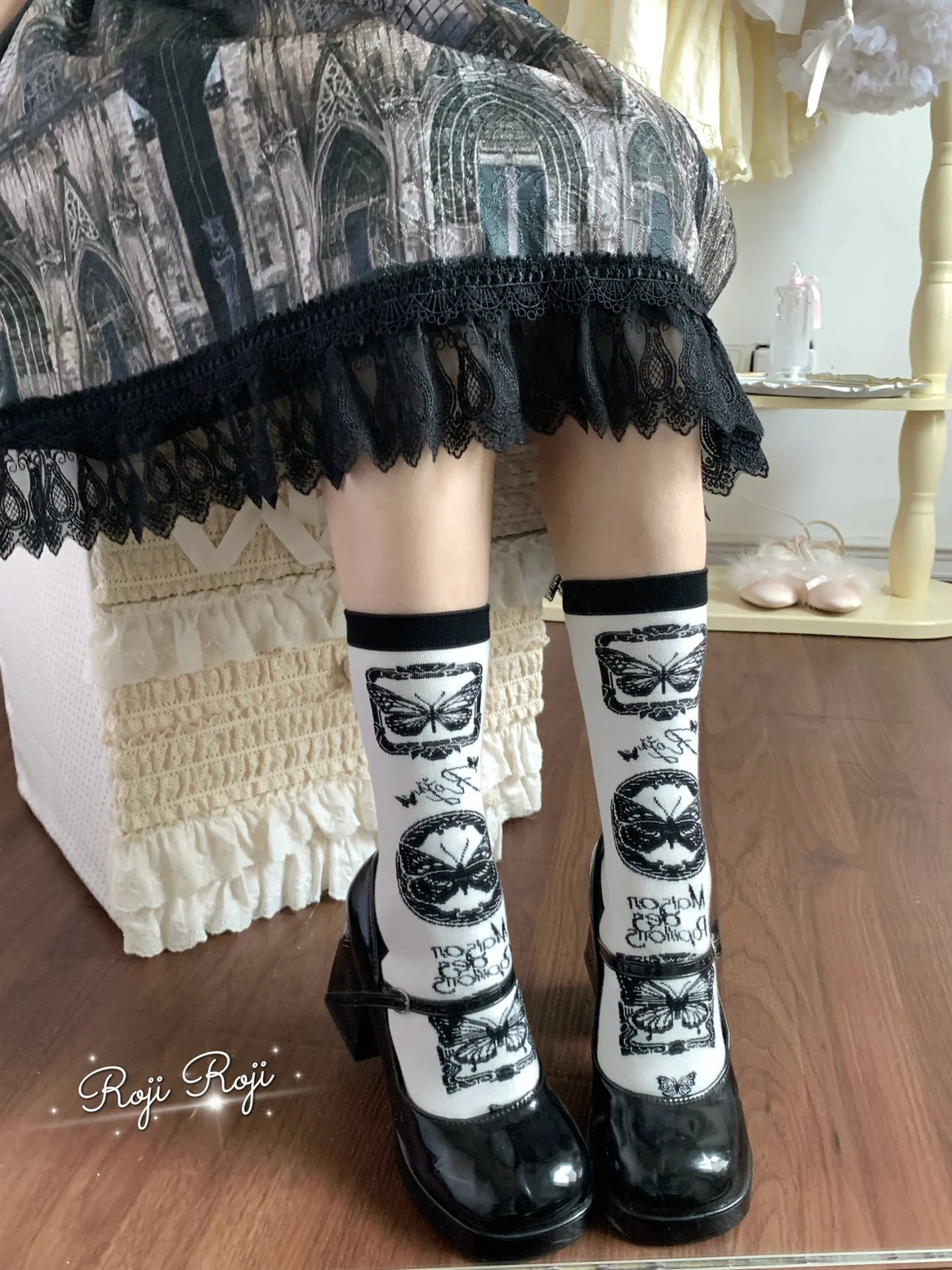 Roji Roji - Sweet Lolita Cotton Socks, Detachable Cuff Bow Trim - Image 3
