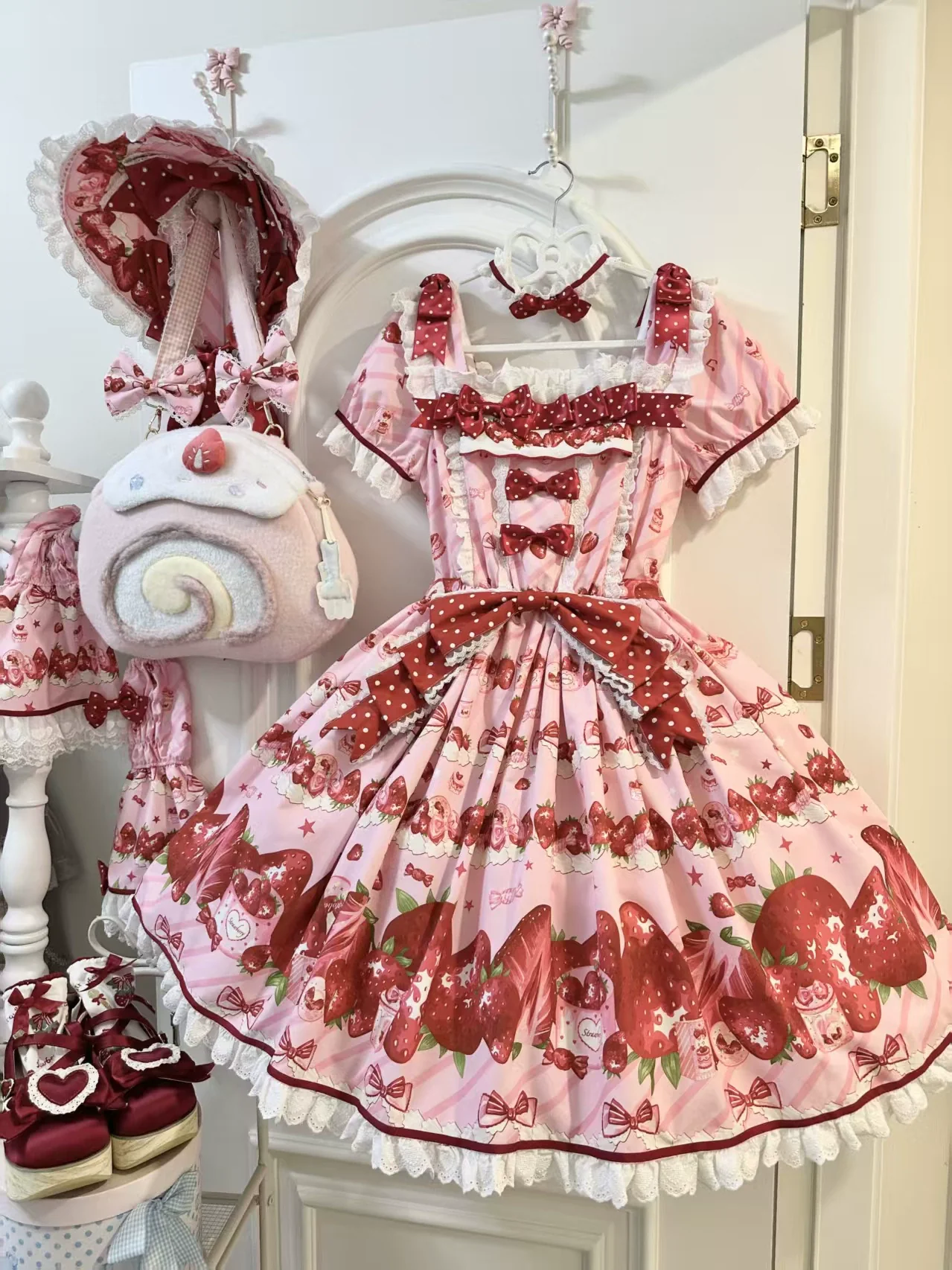 Peach Bunny - Strawberry Box - Sweet Lolita OP Dress, Strawberry Print - Image 10