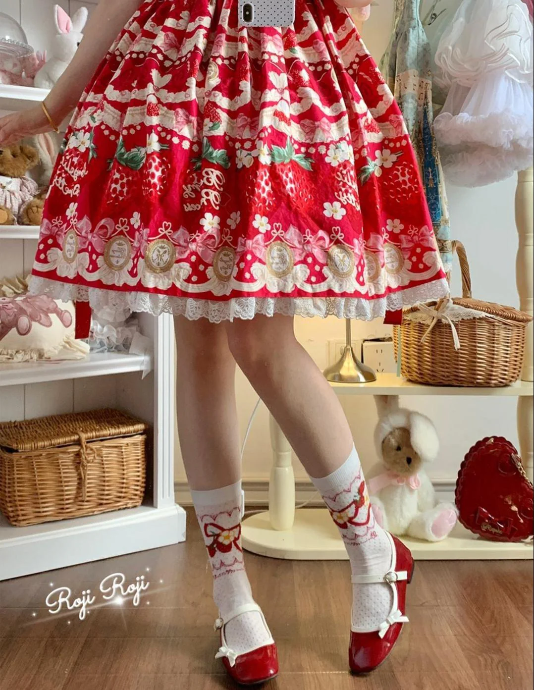 Roji Roji - Sweet Lolita Socks, Strawberry Print - Image 5