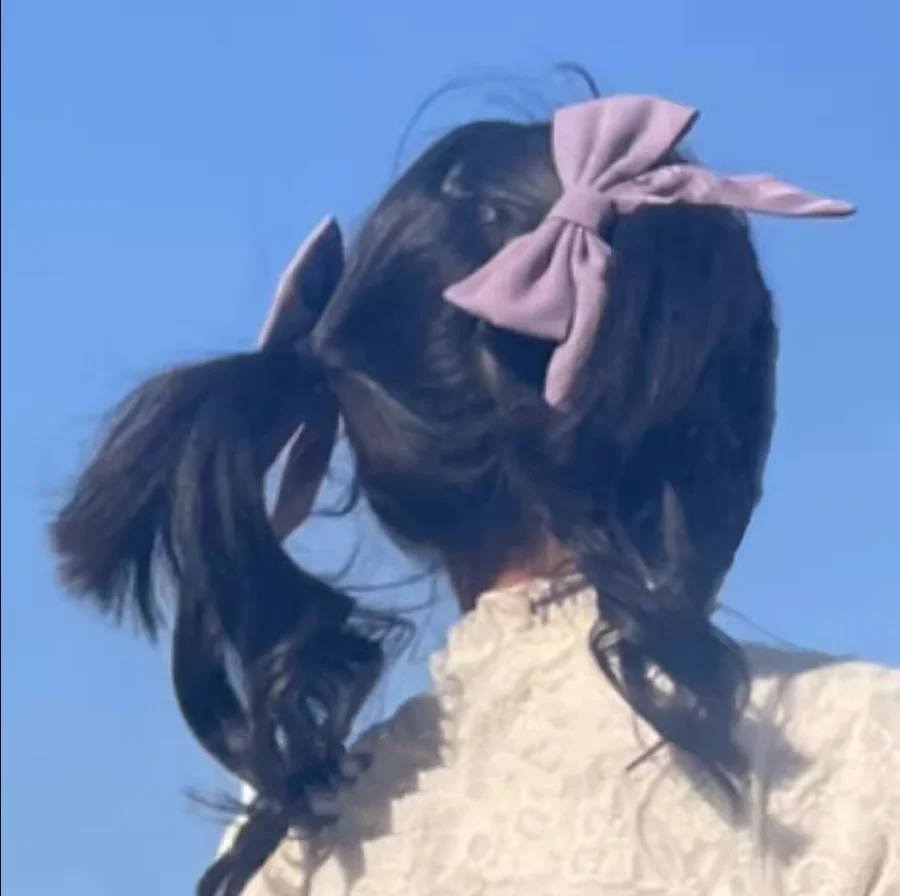 Worthy Girl - Lolita Bow Clip and Black Top Hat - Image 9